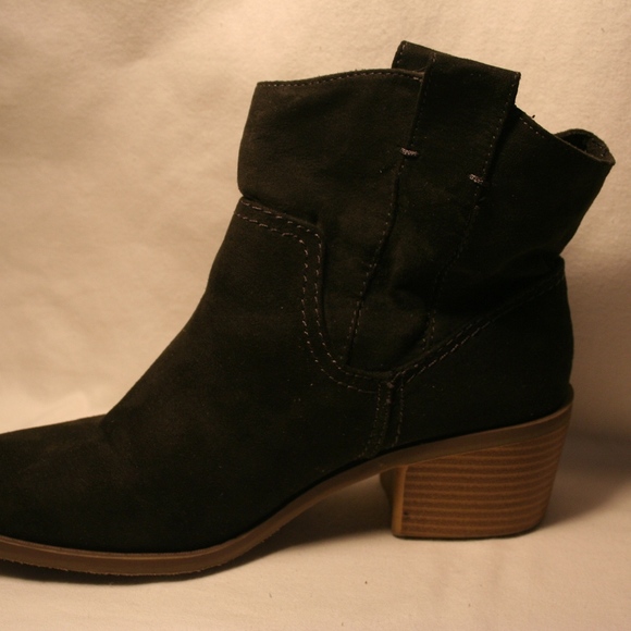 Merona Brown Booties with heel Size 7.5 - Picture 3 of 5